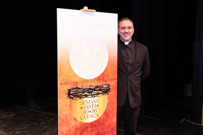 Pedro José Ruiz, Cartelista de la Semana Santa de Cuenca de 2026, firmará carteles este sábado en el Museo nazareno