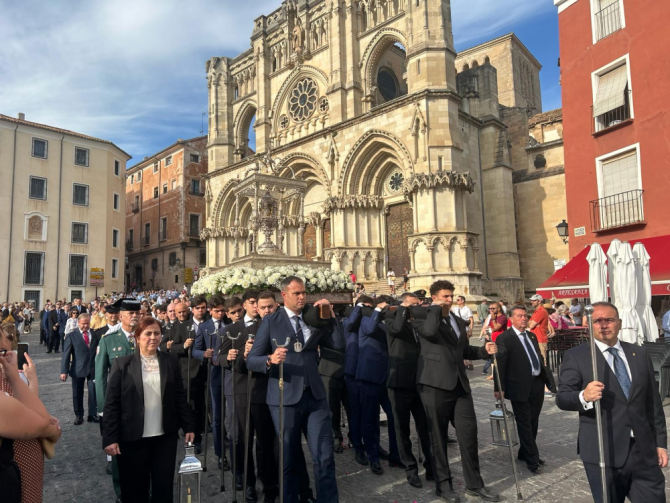 Cuenca demuestra en el Corpus una fe comprometida y sobre la que se puede construir, como pide el Papa León XIV