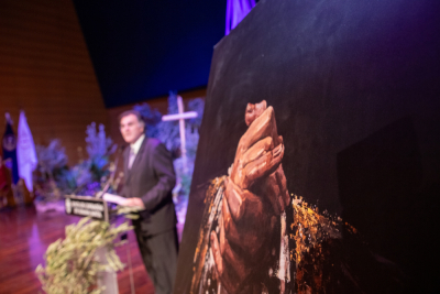 Julián Recuenco abre la Semana Santa 2024 con un Pregón uno y trino, narrado desde la perspectiva del historiador, el nazareno y el cristiano