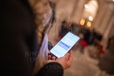 La Catedral acoge la prédica de las Siete Palabras en un Lunes Santo en que la lluvia impide la salida de la Vera Cruz