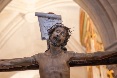 La Catedral acoge la prédica de las Siete Palabras en un Lunes Santo en que la lluvia impide la salida de la Vera Cruz
