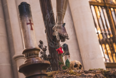 La Catedral acoge la prédica de las Siete Palabras en un Lunes Santo en que la lluvia impide la salida de la Vera Cruz