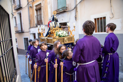 Cuenca disfruta de la Procesión Infantil más multitudinaria de su historia en una radiante mañana de sol