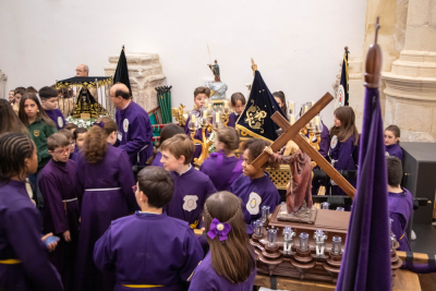 Cuenca disfruta de la Procesión Infantil más multitudinaria de su historia en una radiante mañana de sol