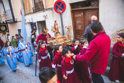 Cuenca disfruta de la Procesión Infantil más multitudinaria de su historia en una radiante mañana de sol