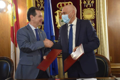 La Diputación y la Junta de Cofradías firman el convenio de colaboración para Semana Santa por valor de casi 50.000 euros