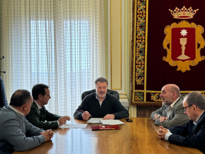 Ayuntamiento y Junta de Cofradías renuevan su convenio de colaboración de cara a Semana Santa
