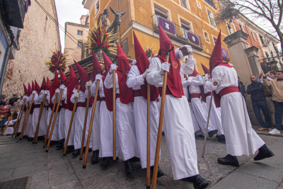 Y el Señor escuchó la plegaria de Cuenca e hizo brillar el sol para un radiante Hosanna