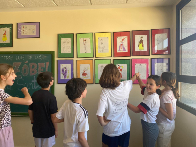 Exposición de los primeros premios del concurso de fotografía de la Junta de Cofradías en el IES Fernando Zóbel 