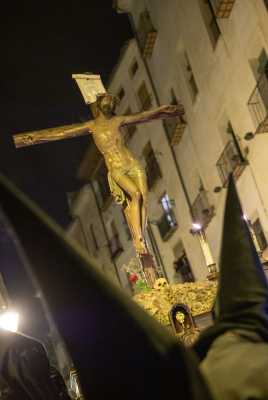 Multitud, silencio y respeto para un Lunes Santo de adelanto horario y final marcado por la lluvia
