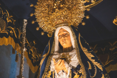 Paz y Caridad trae la Procesión del Cielo a la tierra en un desfile lleno de momentos de recuerdo