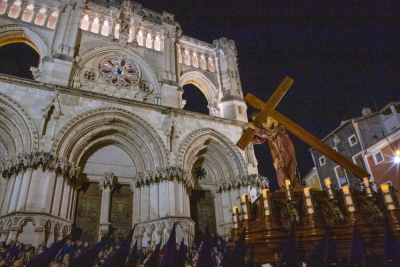 Paz y Caridad trae la Procesión del Cielo a la tierra en un desfile lleno de momentos de recuerdo