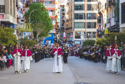 Paz y Caridad trae la Procesión del Cielo a la tierra en un desfile lleno de momentos de recuerdo