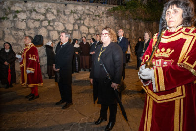 Cuenca refrenda su amor por Cristo en un Santo Entierro íntimo y participativo