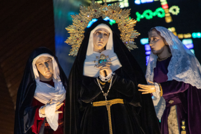 La tarde en que Cristo venció a la muerte y el Duelo, a su propia historia