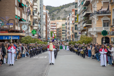 Más de 24.000 nazarenos han desfilado este año en la Semana Santa, una de las más participativas