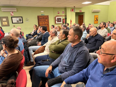 Más de un centenar de directivos de nuestras hermandades se forman en religiosidad, puesta en escena e impacto económico