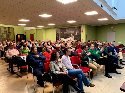 Más de un centenar de directivos de nuestras hermandades se forman en religiosidad, puesta en escena e impacto económico