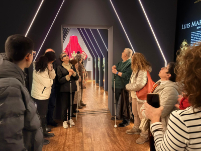 Afiliados de ONCE Cuenca conocen el renovado Museo de Semana Santa