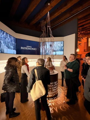 Afiliados de ONCE Cuenca conocen el renovado Museo de Semana Santa