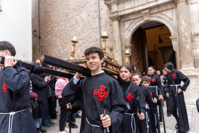 Cerca de mil niños desafían al frío en la Procesión Infantil y auguran un futuro brillante para nuestra Semana Santa