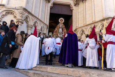 Cuenca reafirma su amor por Cristo y por su Semana Santa en un Hosanna en volandas por el vendaval