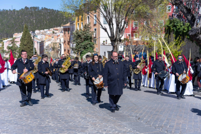 Cuenca reafirma su amor por Cristo y por su Semana Santa en un Hosanna en volandas por el vendaval