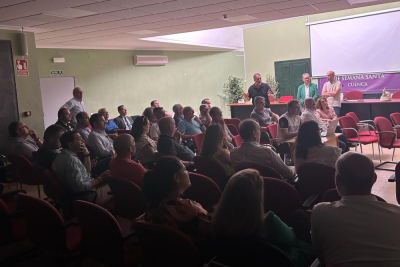 La Junta de Cofradías conoce el proyecto de remodelación integral de la zona centro