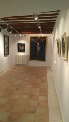 Abierta la muestra 'Cuenca, Arte en la Pasión II', que recoge la visión de 18 artistas sobre la Semana Santa de Cuenca