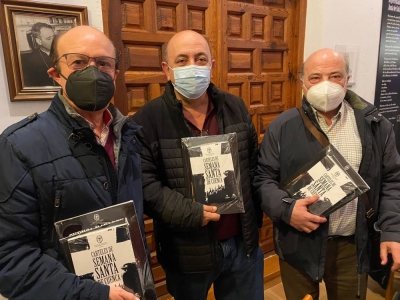 A la venta las Publicaciones Oficiales de la JdC para 2022, que incluyen una carpeta con todos los carteles