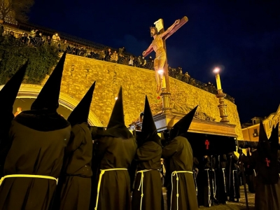 Lunes Santo con la sensación de las noches históricas de procesión