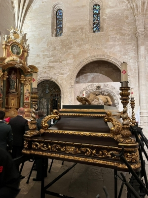 Solemnidad y silencio para un brillante Santo Entierro